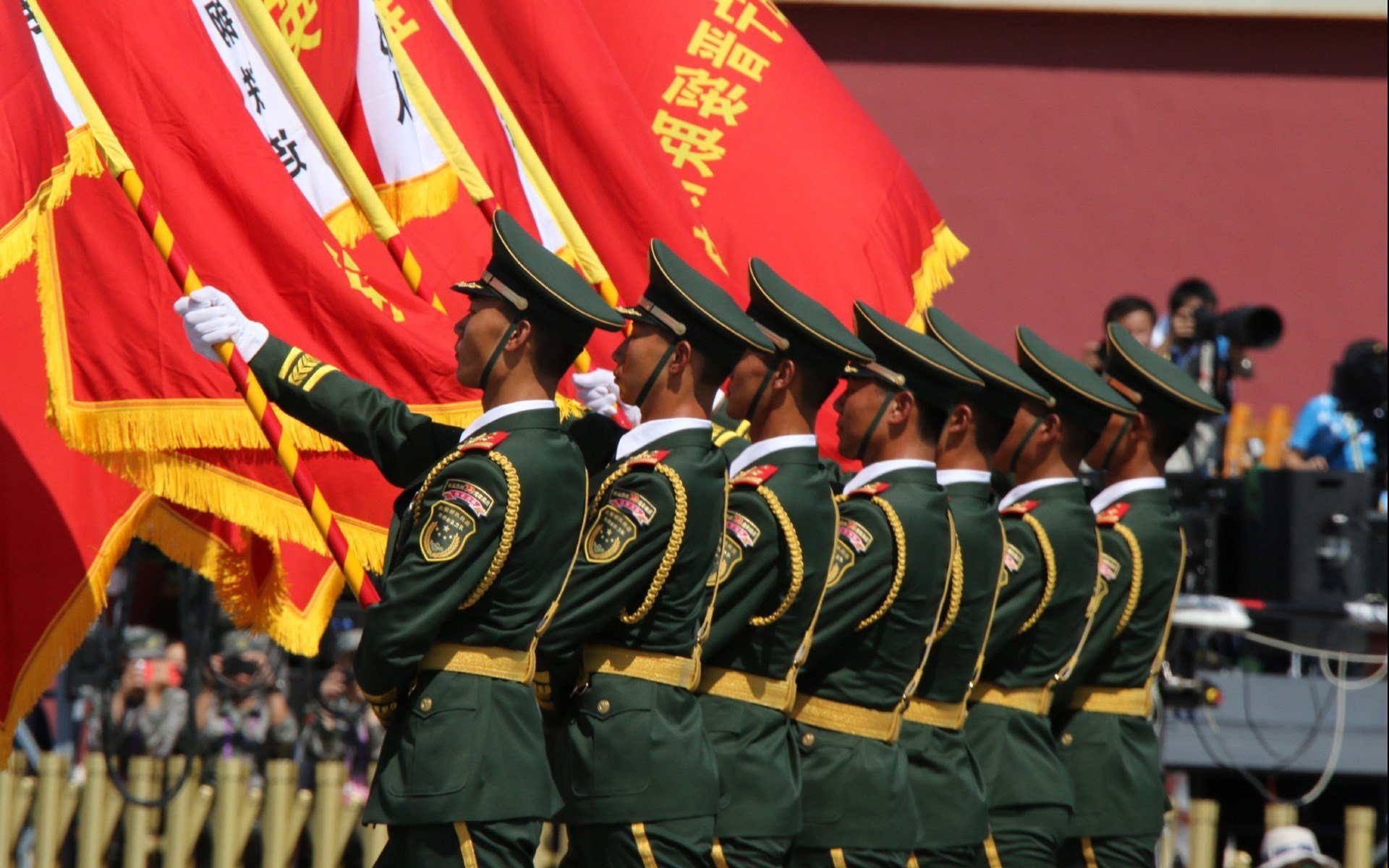 俱乐部官方“互动日”：球迷感受异国风情，俱乐部日常活动