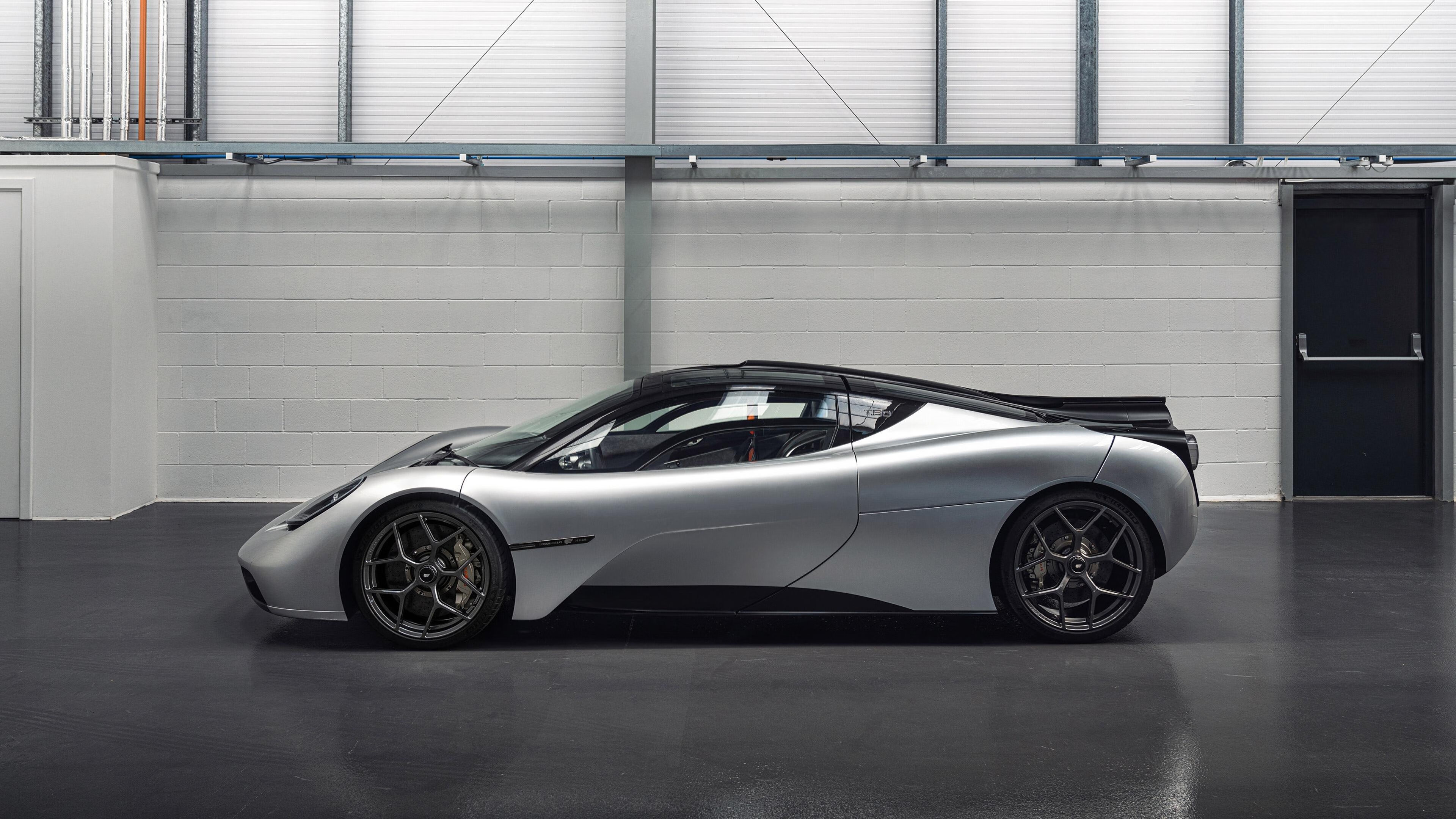 全球极限骑行挑战,穿越世界各大风景名胜,骑行挑战自己挑战极限