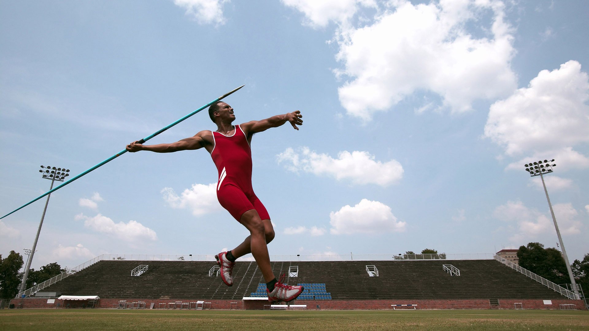 主帅强调一场场拼下来目标才能真正实现不容松懈