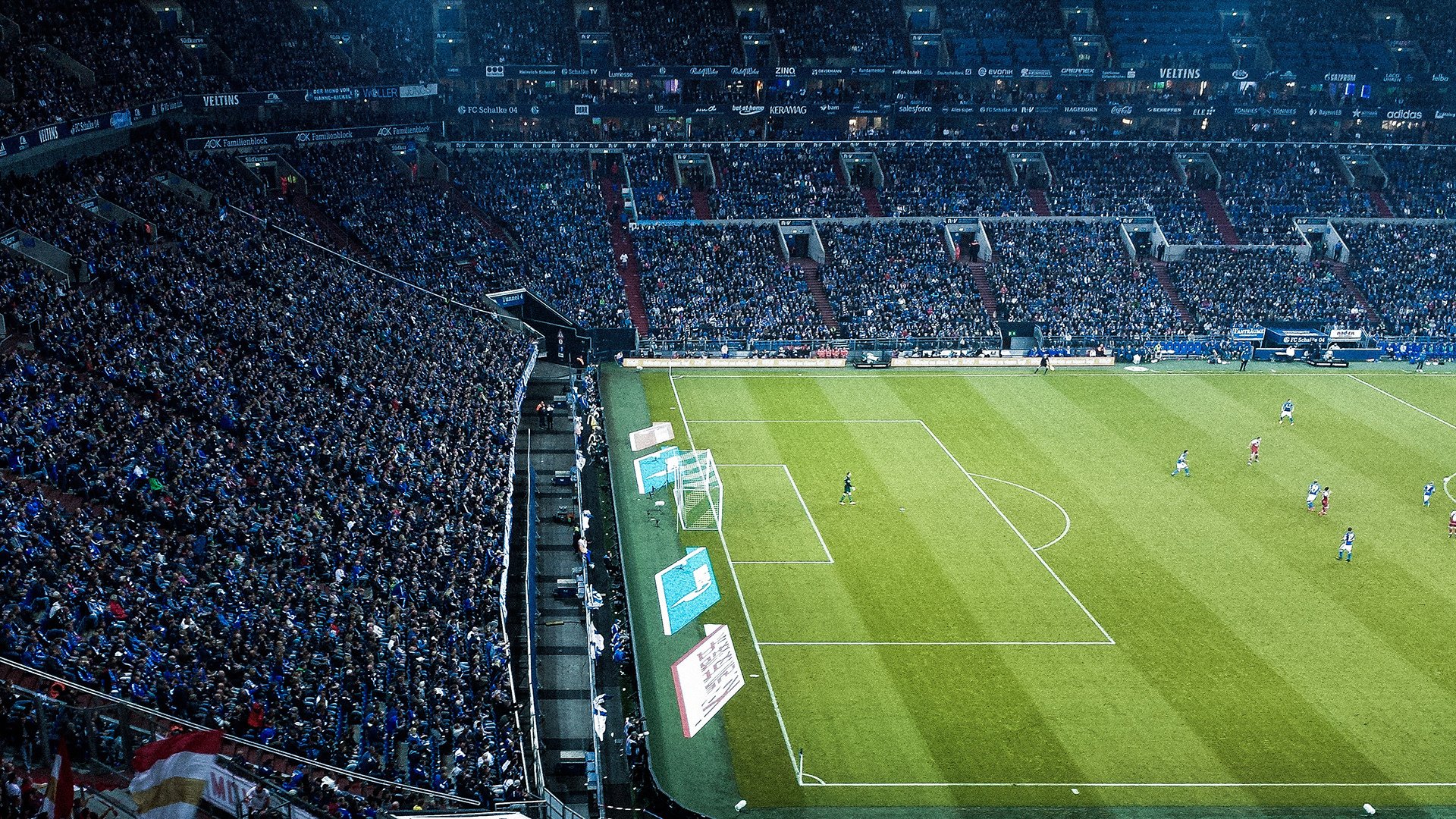 弗朗索瓦·霍尔茨豪伊泽:防守反击中的重要一环,为南非队创造进攻机会