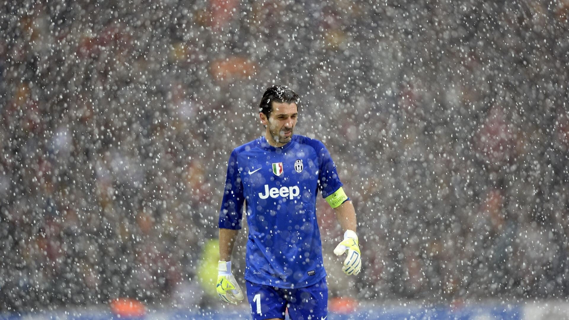 AYX SPORTS-未来足球比赛将实现全景直播，球迷无需佩戴VR设备也能沉浸其中，vr看足球比赛